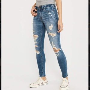 A&F SEXY ripped jeans